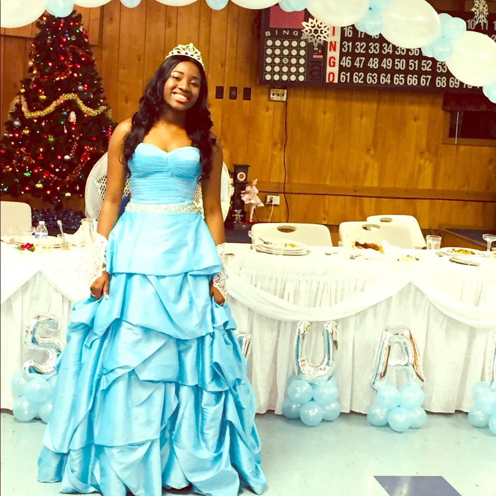 The most Glamorous SWEET 16, PROM Dress 👗